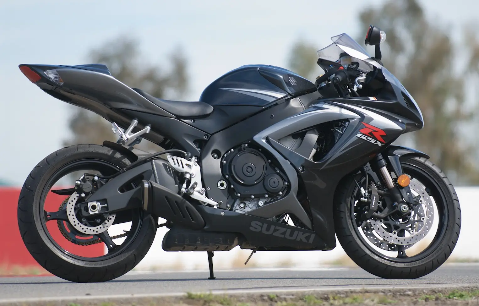 2006-2007-Suzuki-GSX-R600-Black-Silver