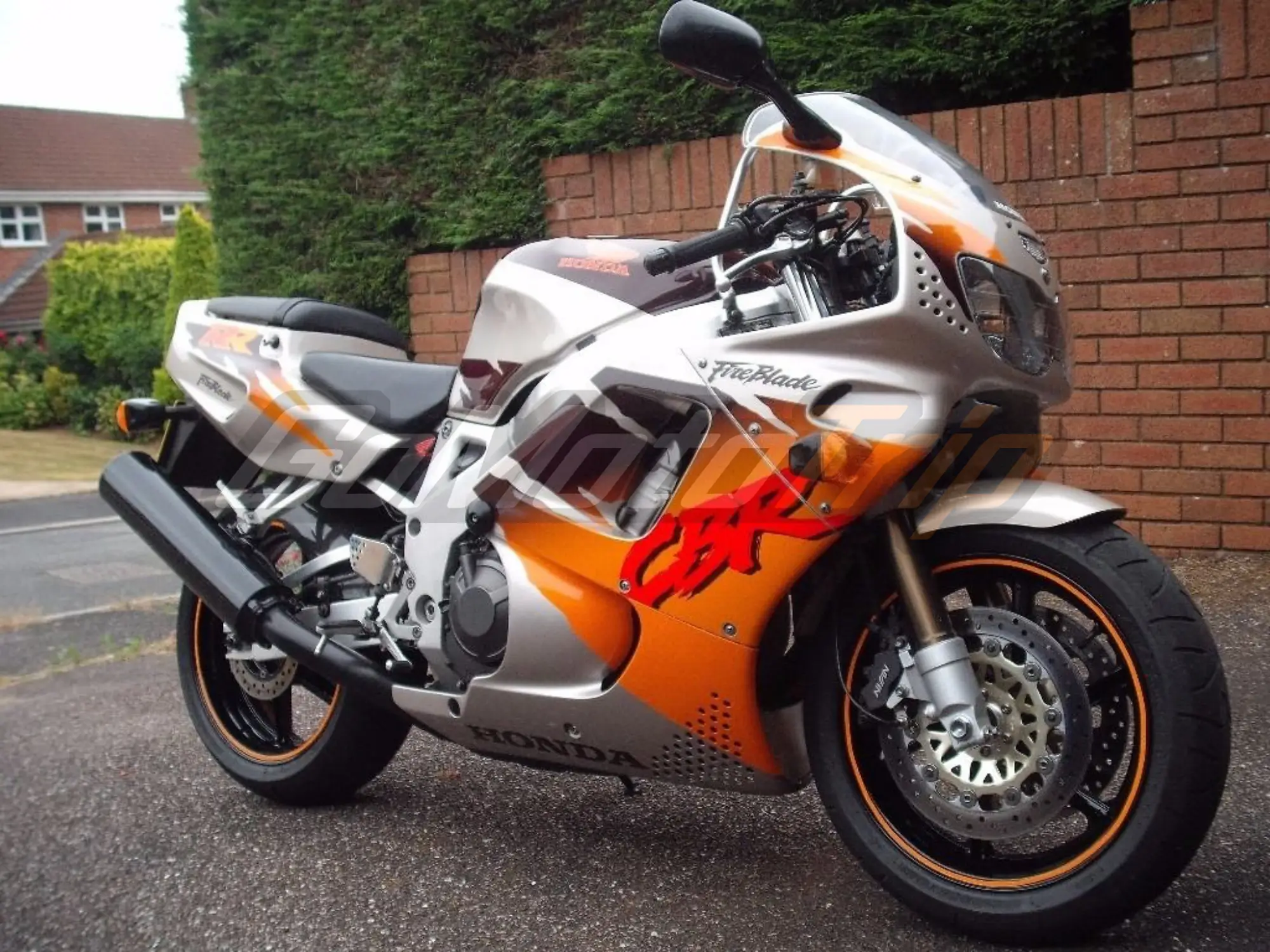 1996-1997-Honda-CBR900RR-893-Urban-Tiger