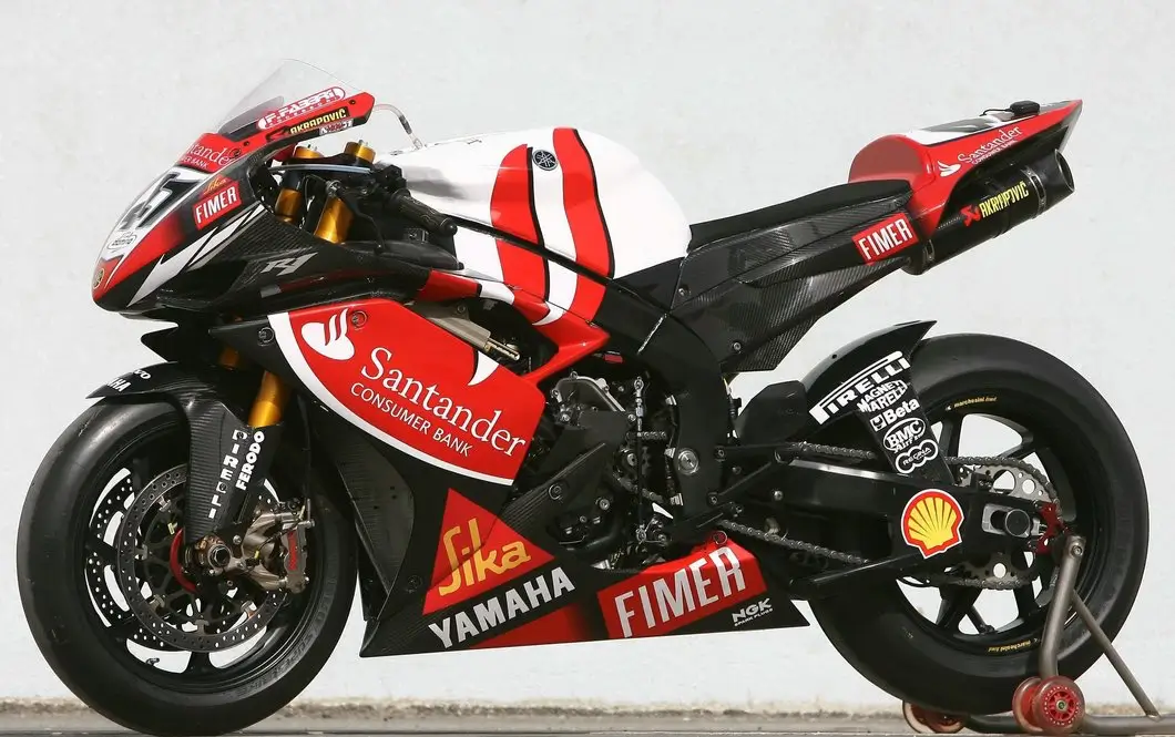 2009-2011-Yamaha-YZF-R1-Santander