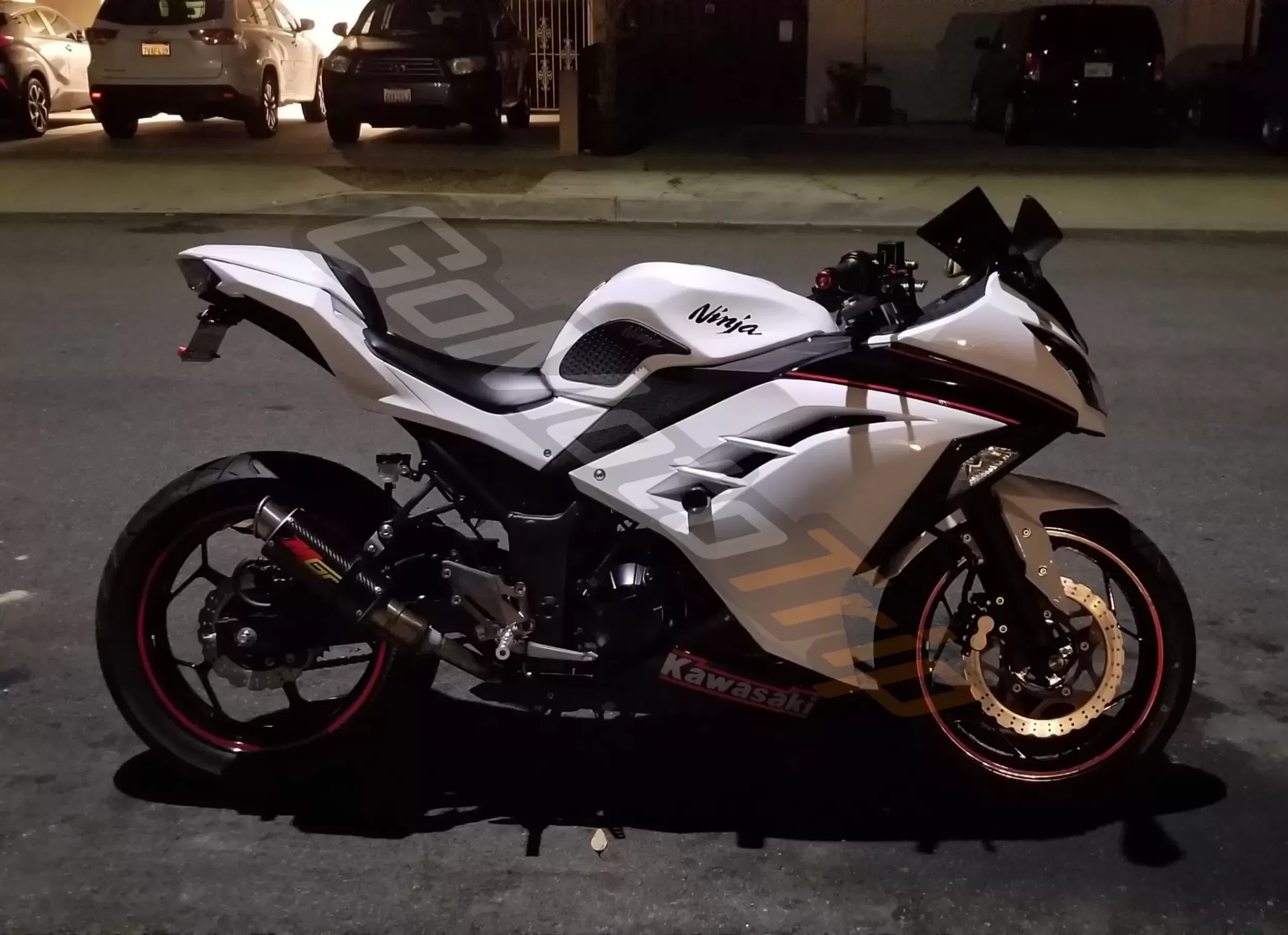 Rider-Review-Steven-Ninja-300-Fairing-4-scaled-scaled