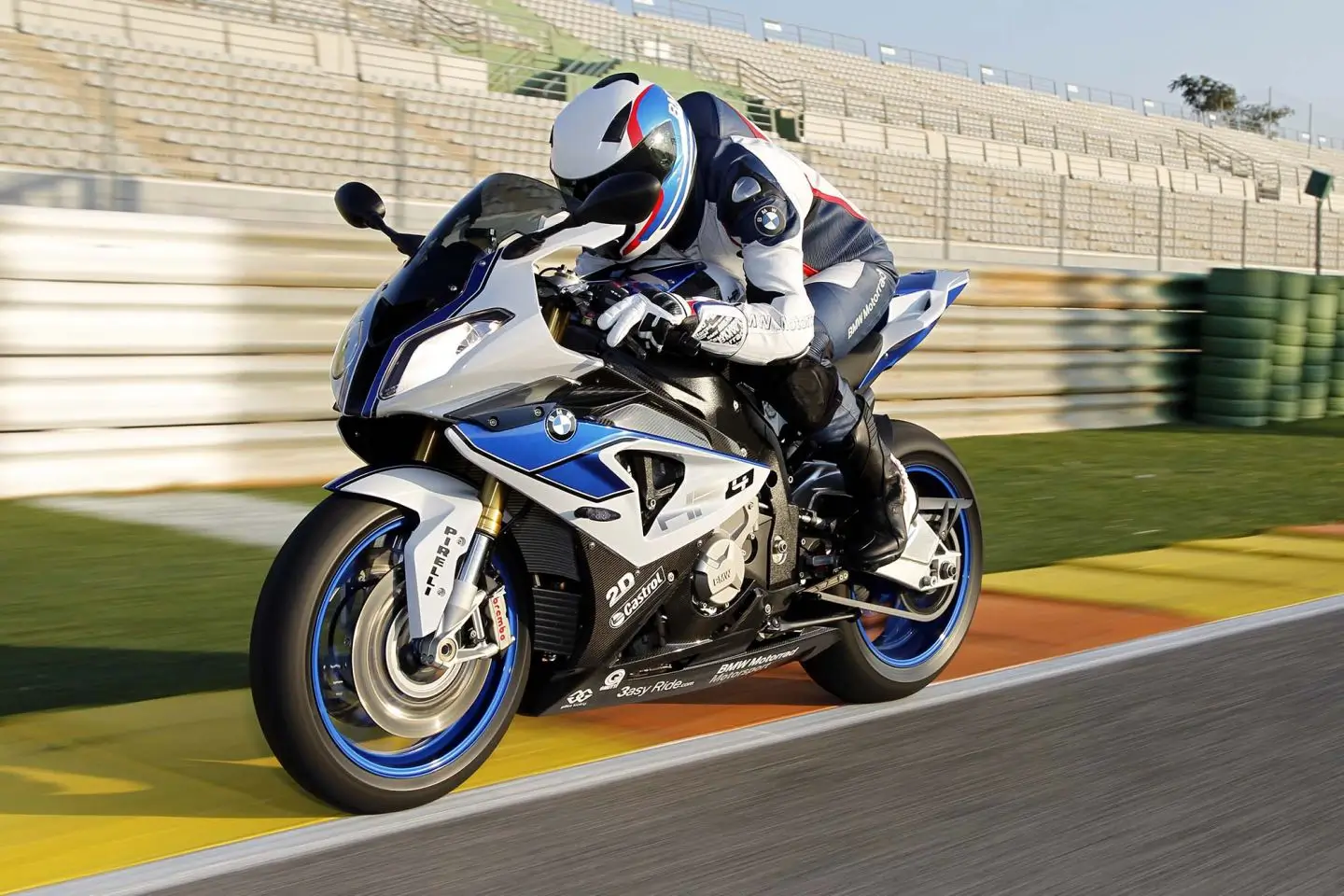 2009-2014-BMW-S1000RR-HP4-5