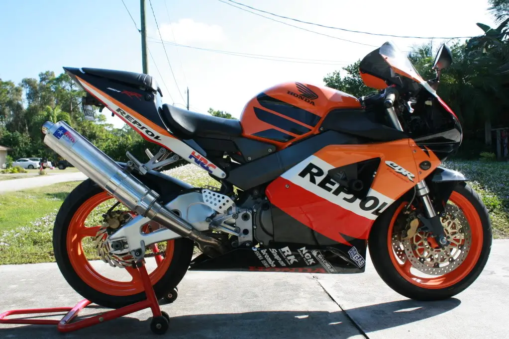 2002-2003-Honda-CBR954RR-REPSOL