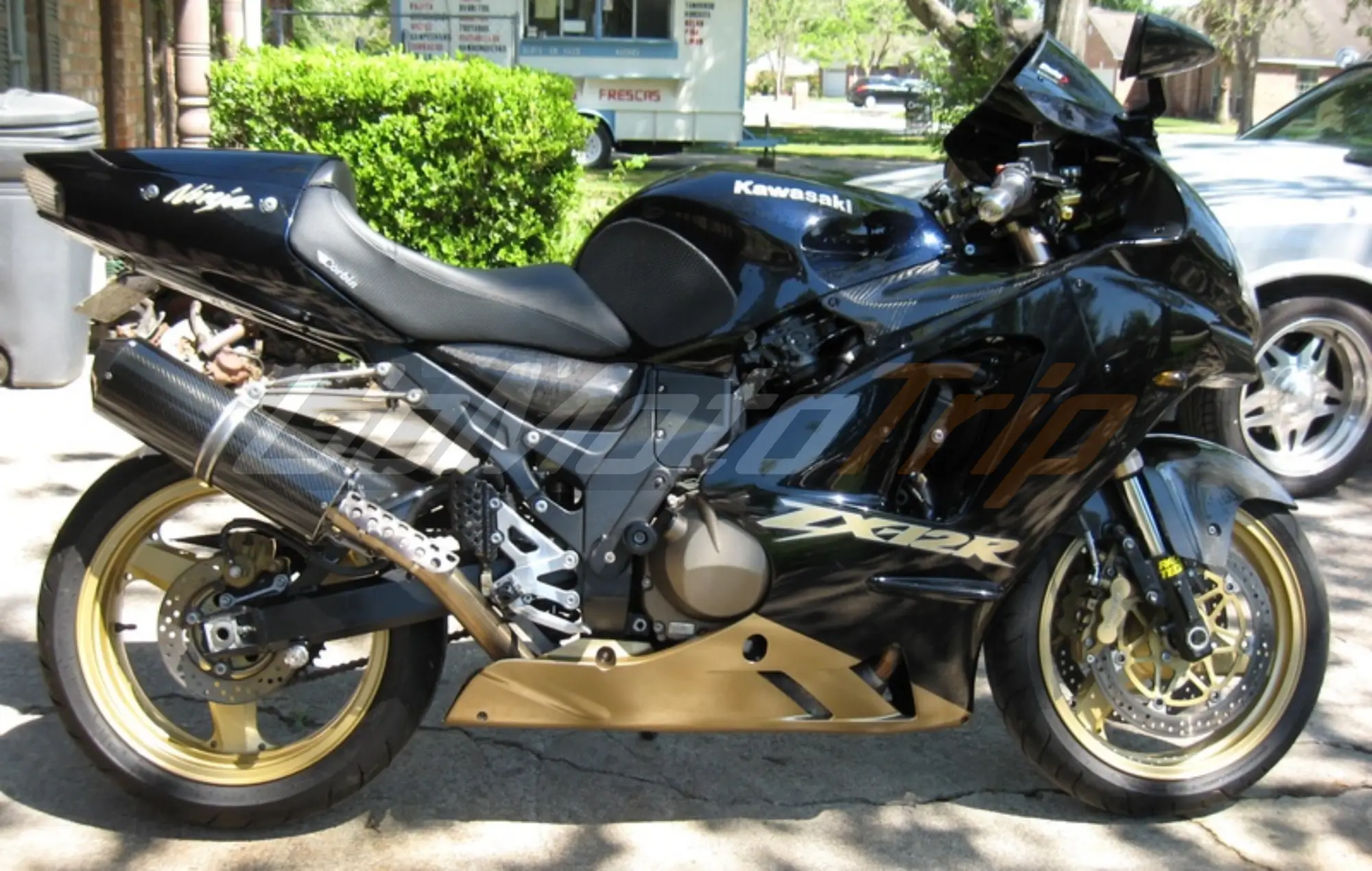 2002-2006-Kawasaki-Ninja-ZX-12R-Black-Gold