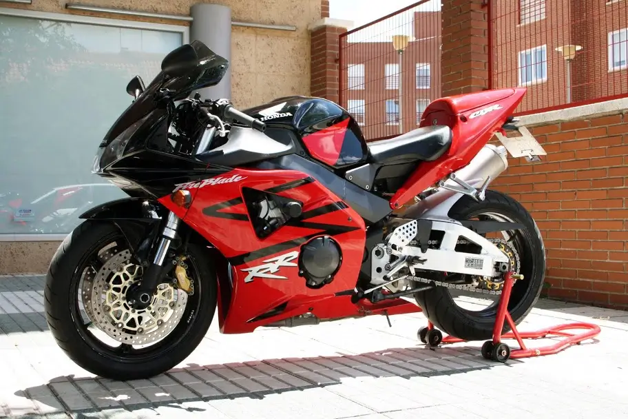 2002-2003-Honda-CBR954RR-Red