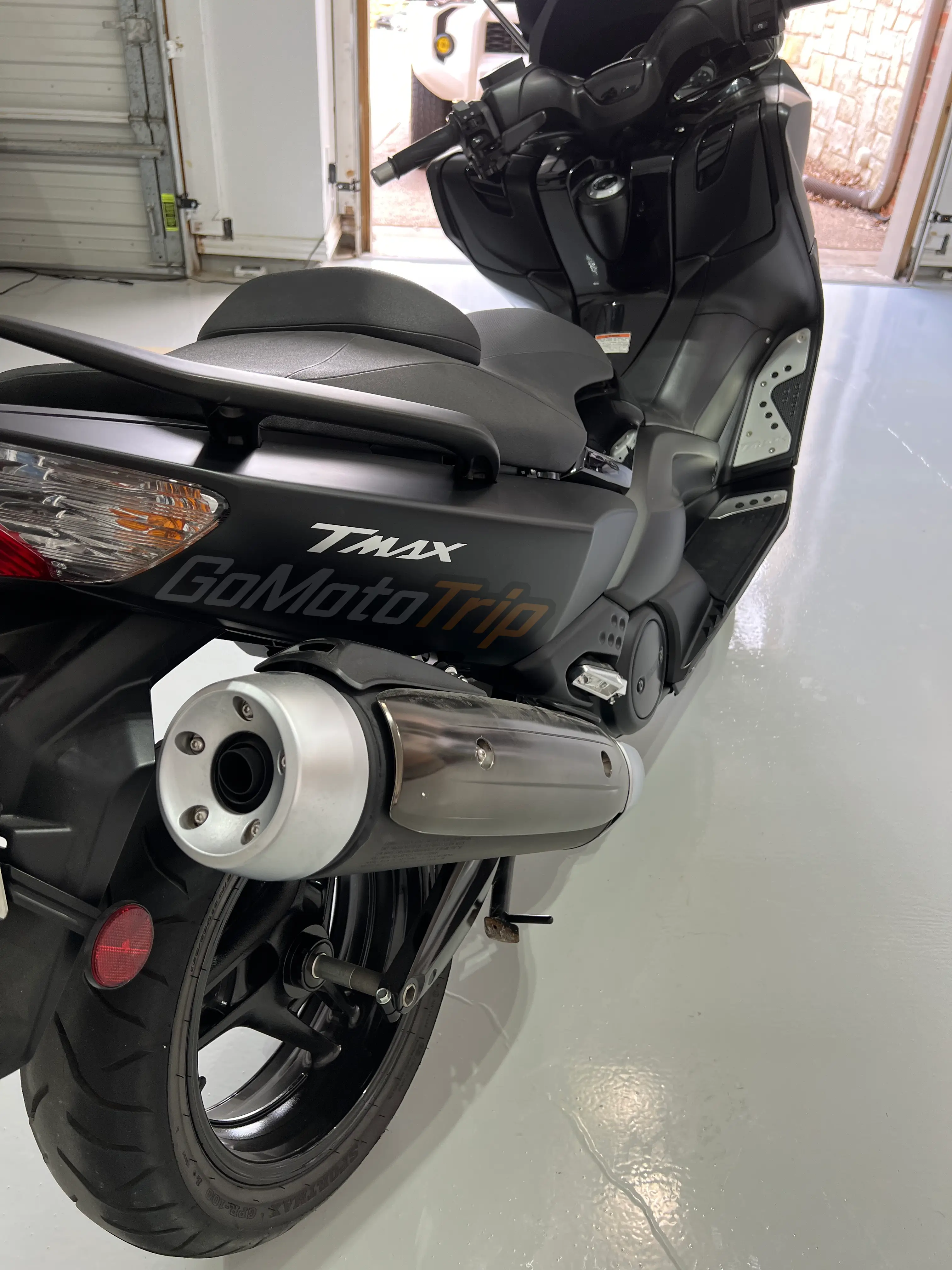 Rider Review 141283 Brad 2008 2011 Yamaha Tmax 500 Black Fairing 3