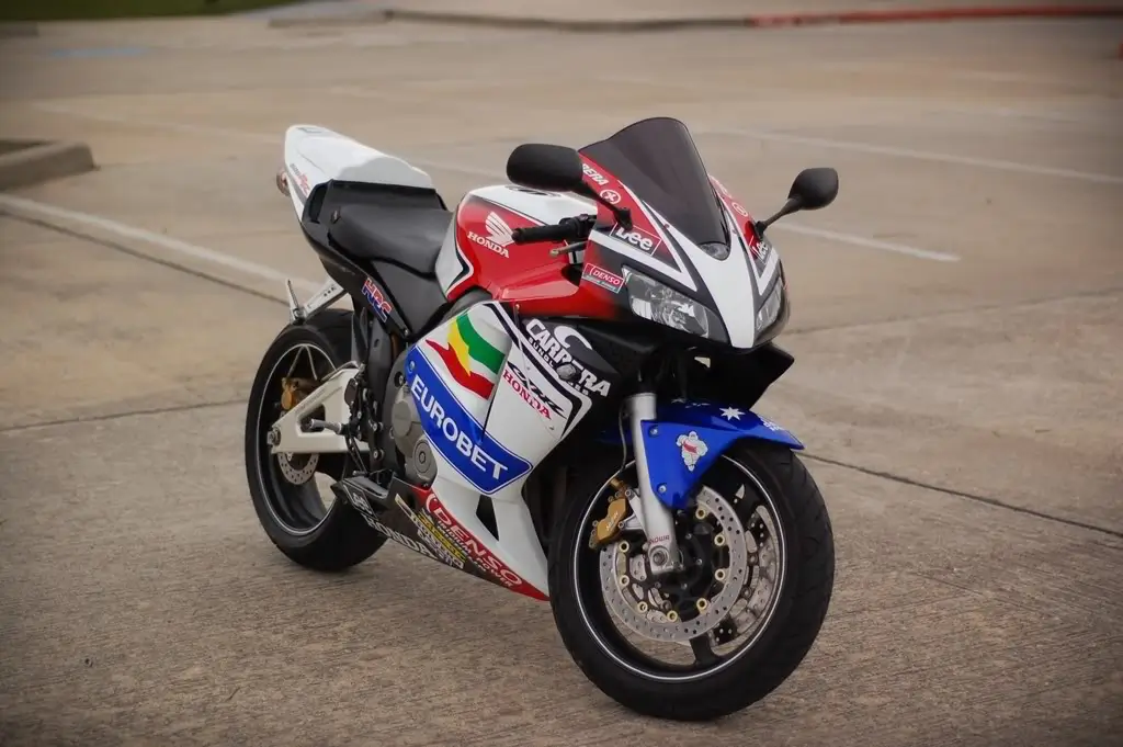 2005-2006-Honda-CBR600RR-Eurobet-2