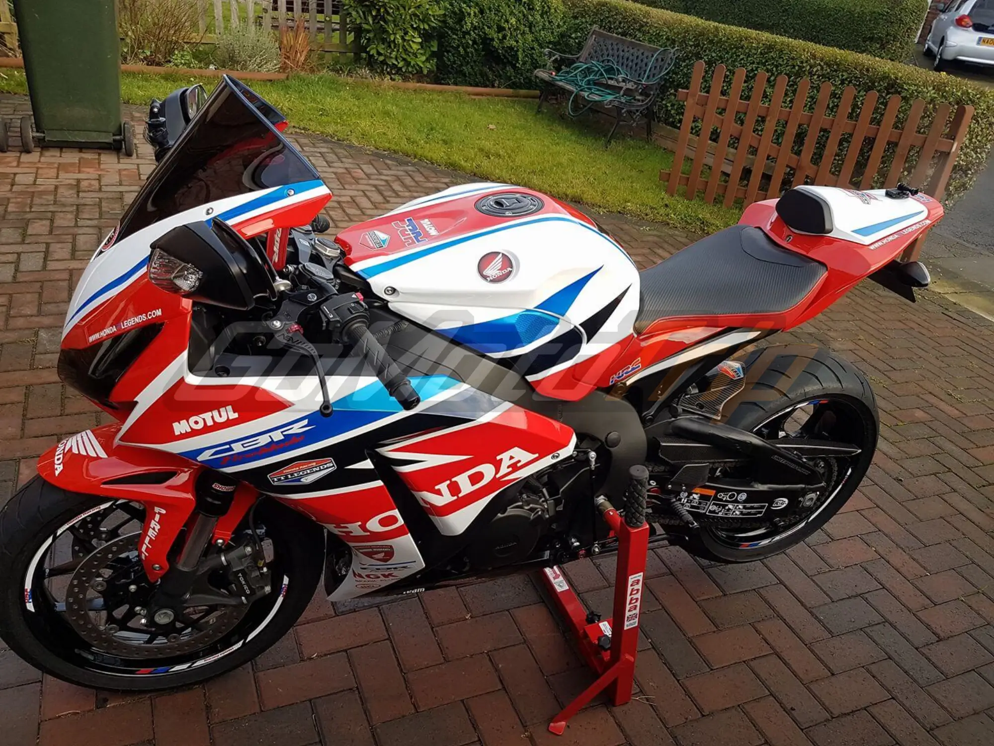 Rider-Review-Dave-CBR1000RR-Fairing-1