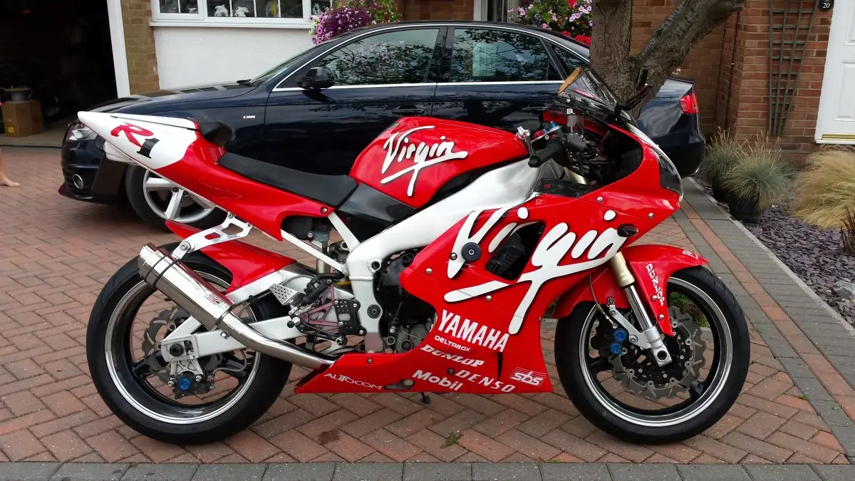 1998-1999-Yamaha-YZF-R1-Virgin