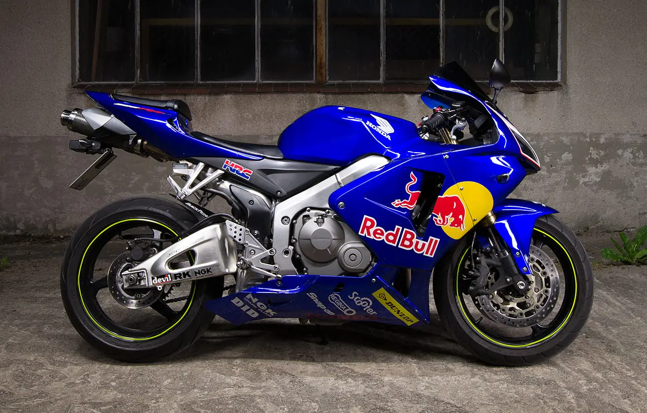 2003-2004-Honda-CBR600RR-Red-Bull