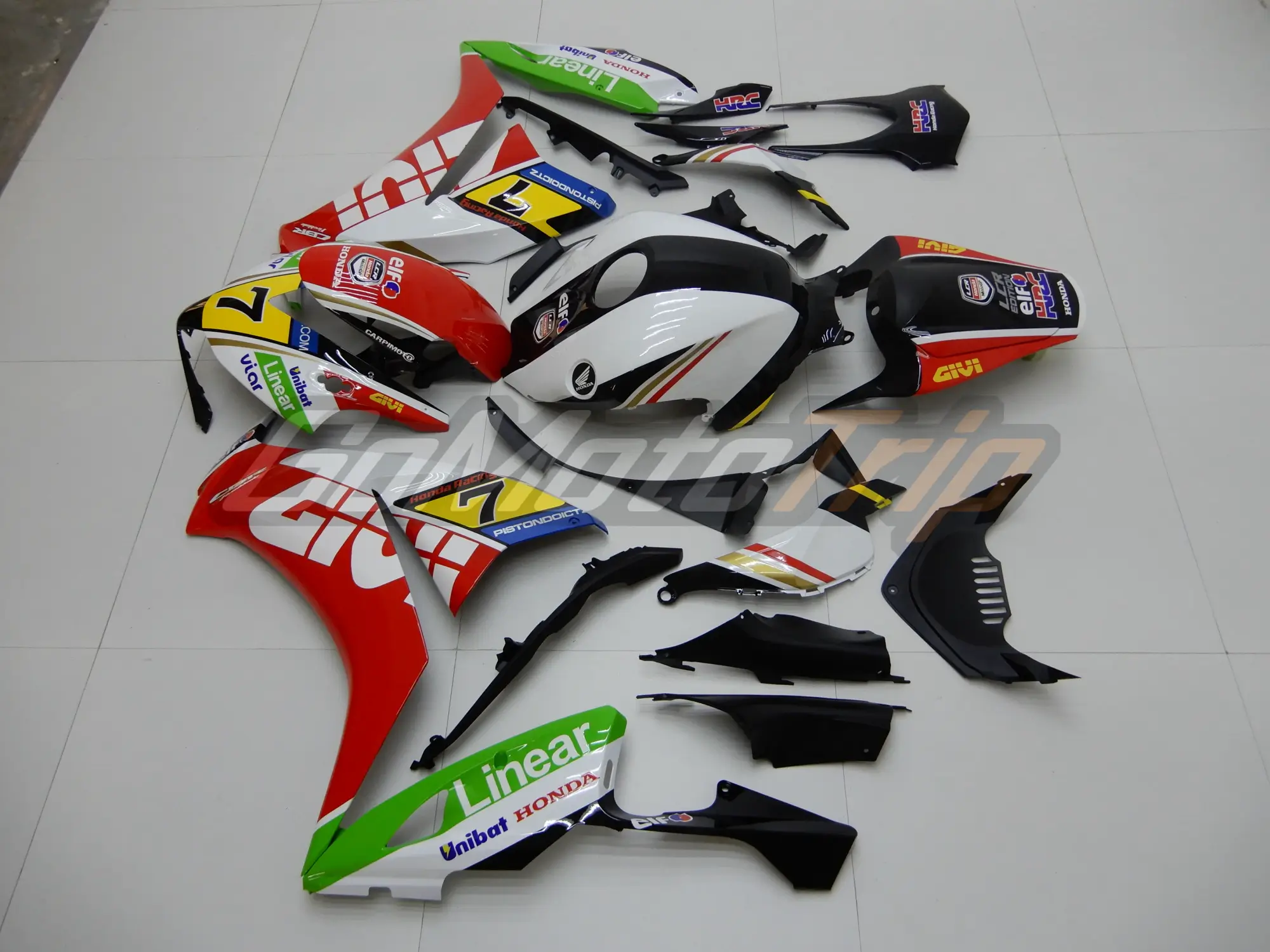 Rider-Review-Christopher-CBR1000RR-Fairing-4