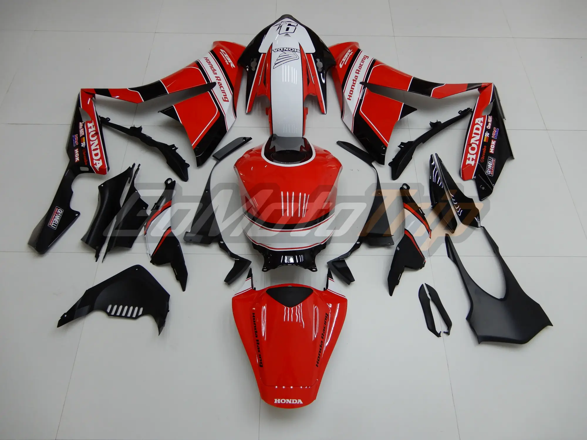 Rider-Review-Denes-CBR1000RR-Fairing-2