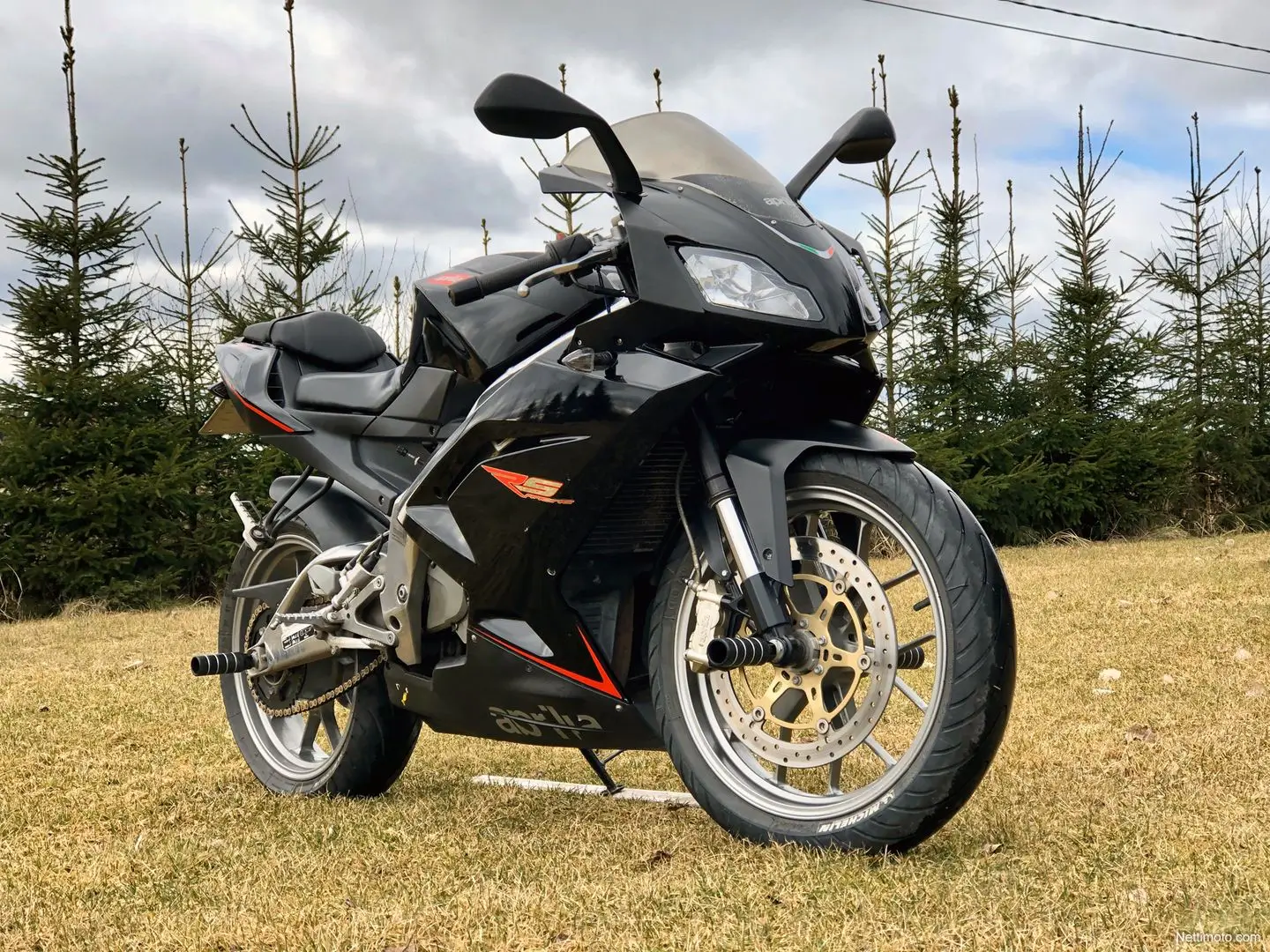 2006-2012-Aprilia-RS125-Black-3