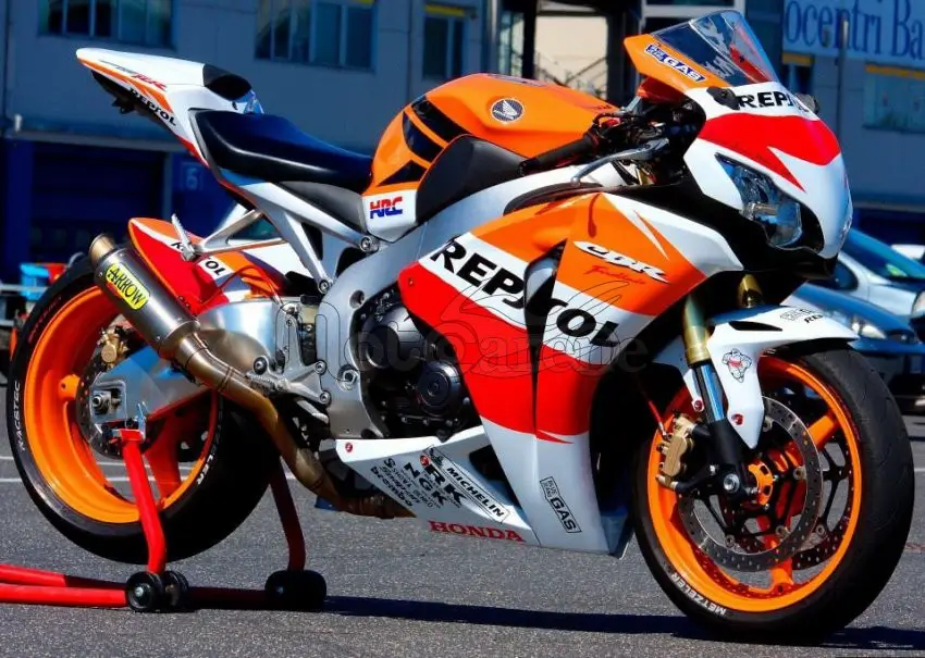 2008-2011-Honda-CBR1000RR-White-Repsol