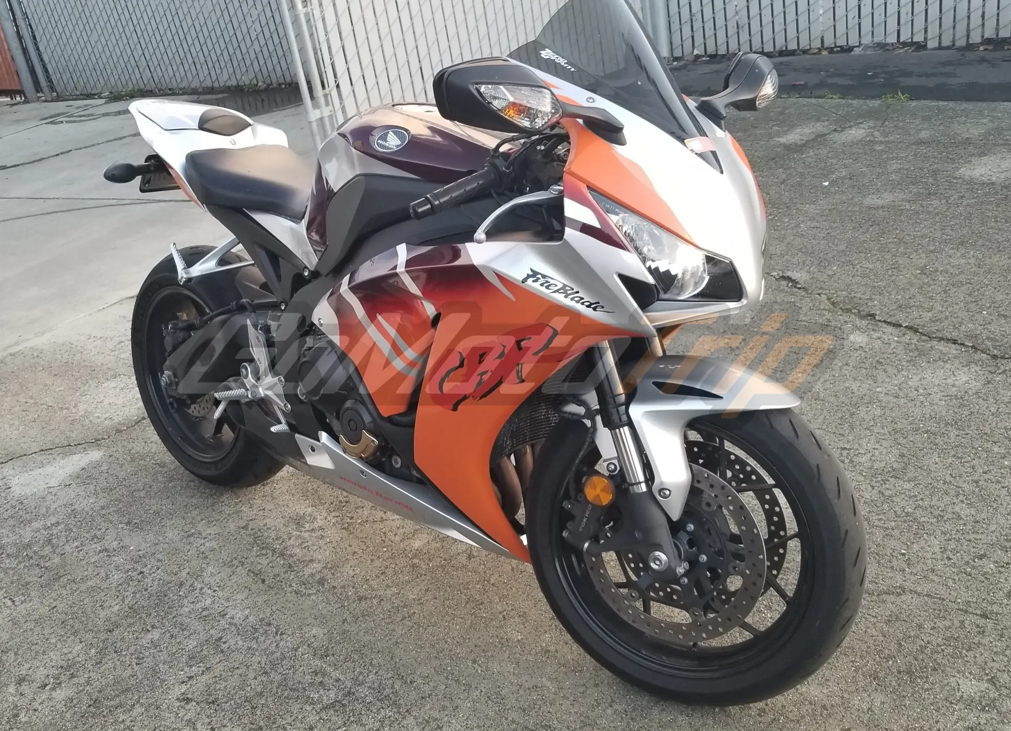 Rider-Review-41659-Steve-2014-CBR1000RR-Fireblade-Urban-Tiger-Fairing-3