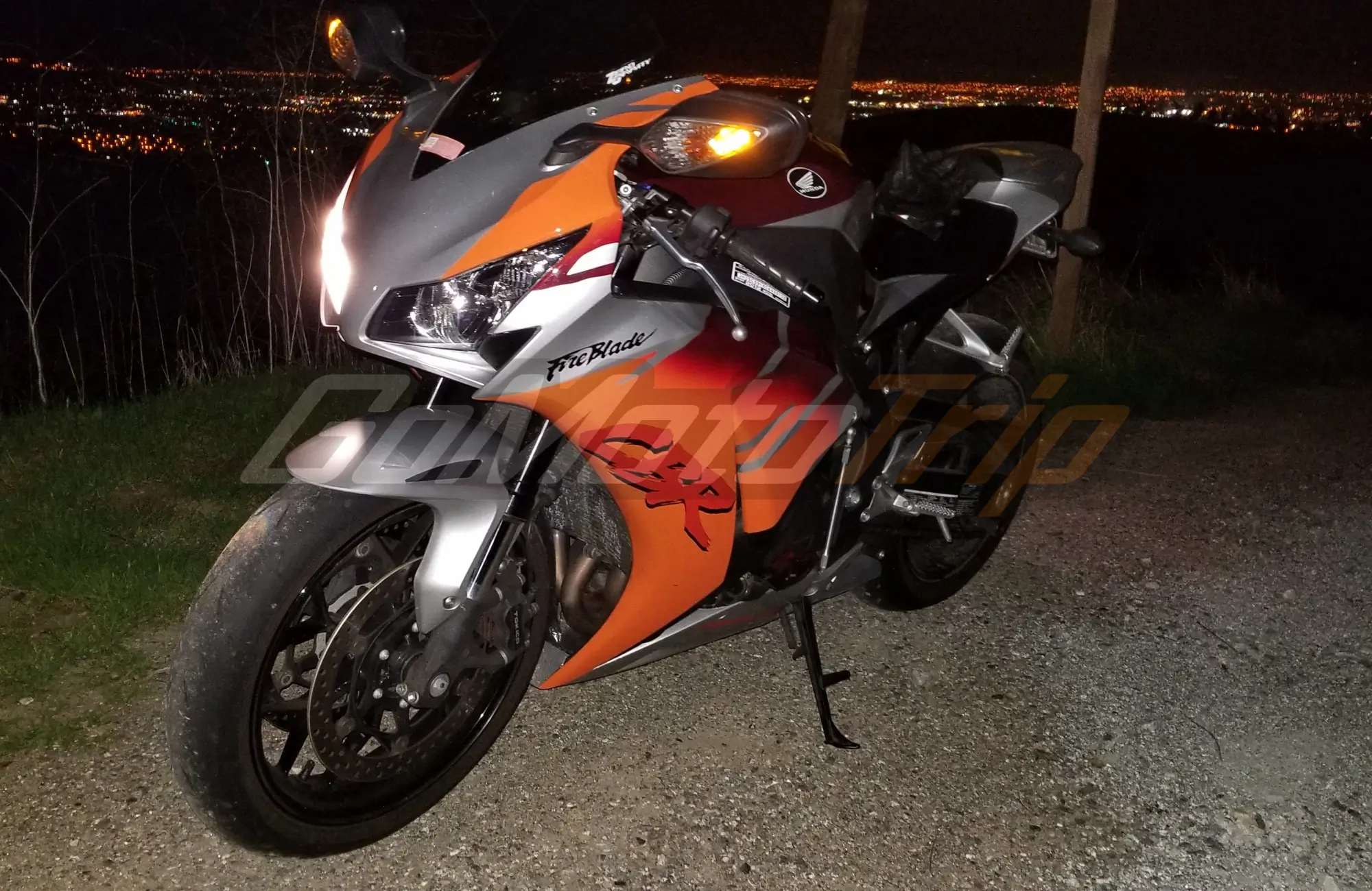 Rider-Review-41659-Steve-2014-CBR1000RR-Fireblade-Urban-Tiger-Fairing-5