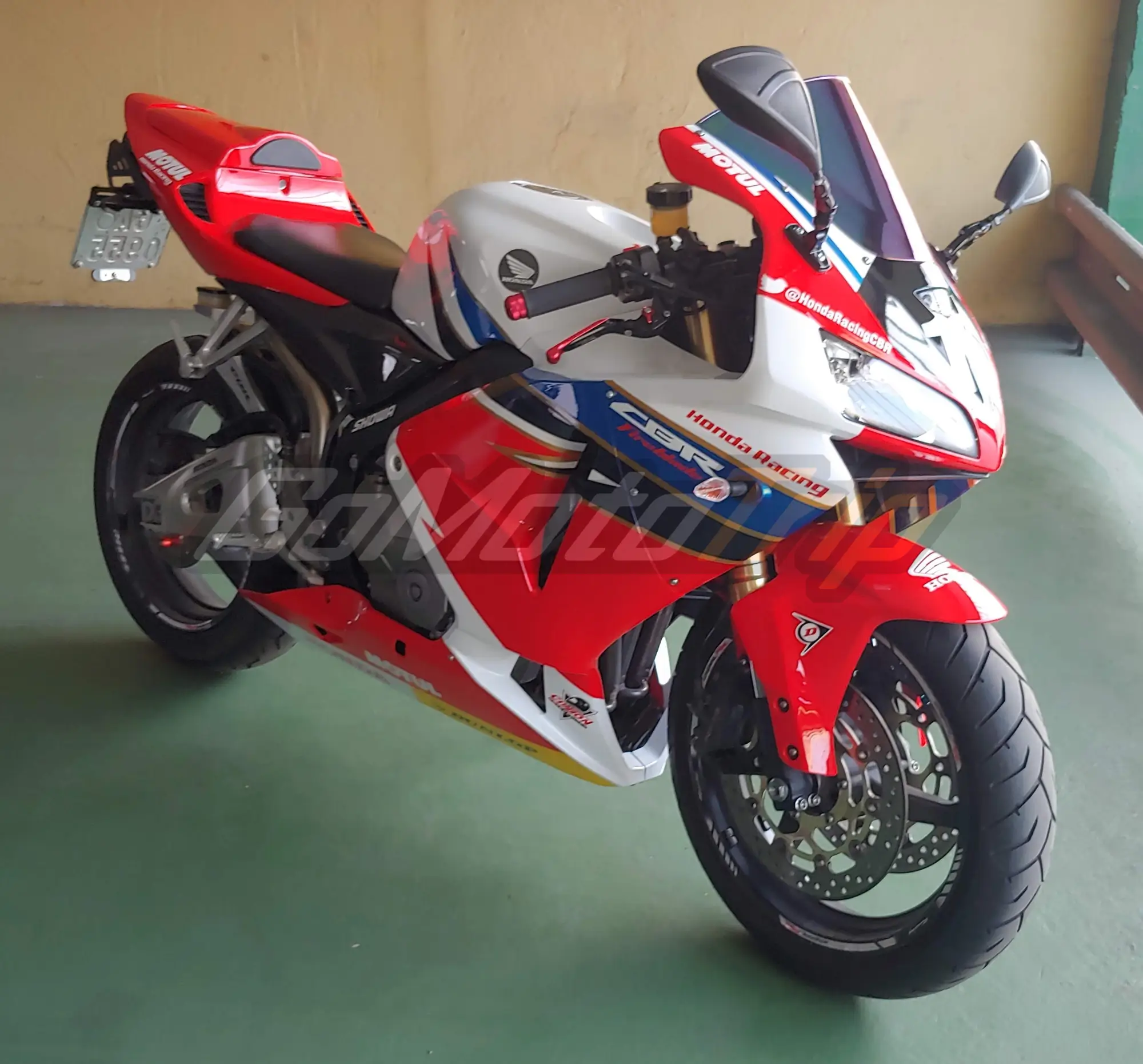 Rider-Review-Martin-CBR600RR-Fairing-4