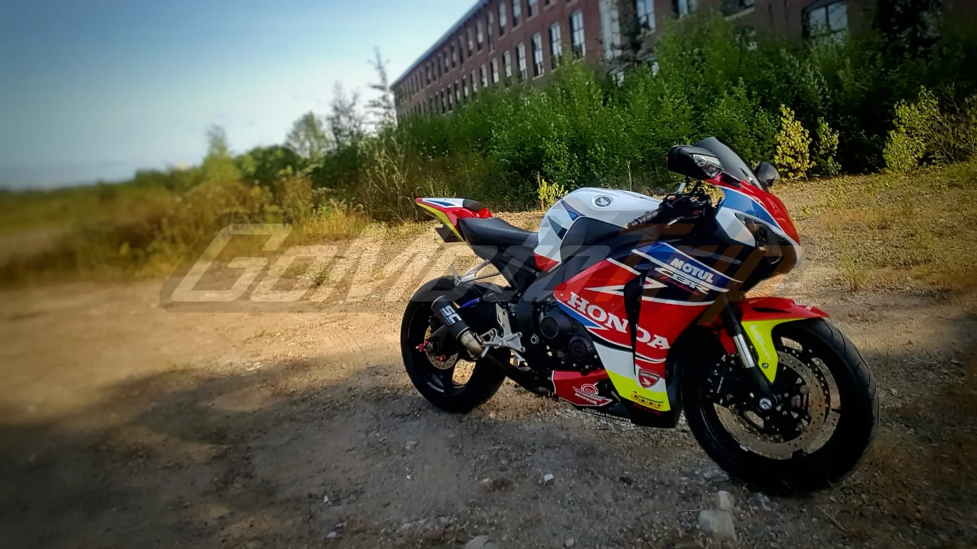 Rider-Review-Jordan-CBR1000RR-Fairing-2