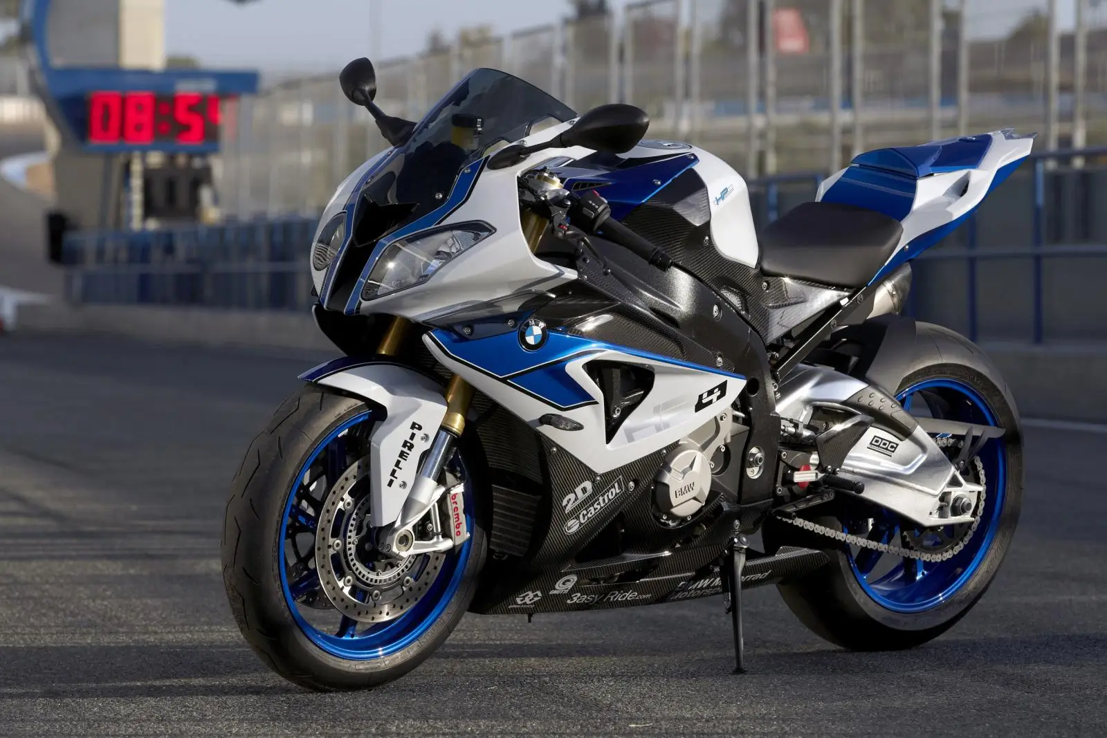 2015-2016-BMW-S1000RR-HP4