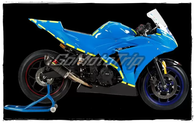 Yamaha Yzf R3 2015 2018 Race Bodywork On The Bike