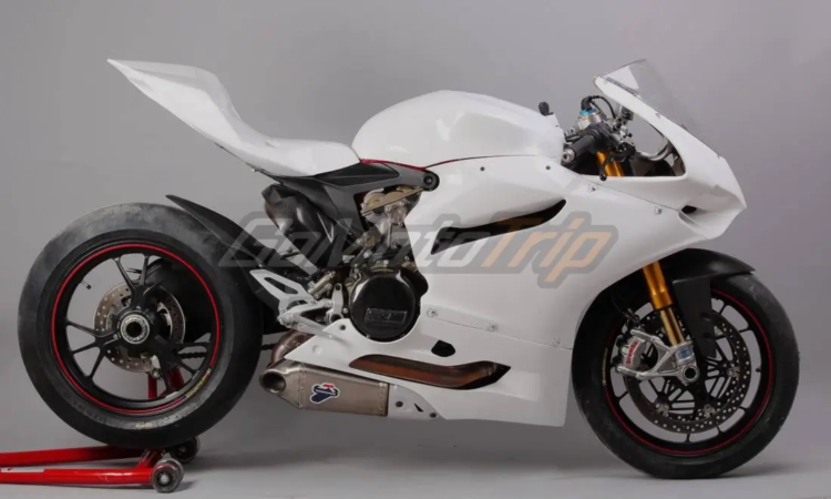 Ducati 899 1199 Panigale Race Bodywork On The Bike 1