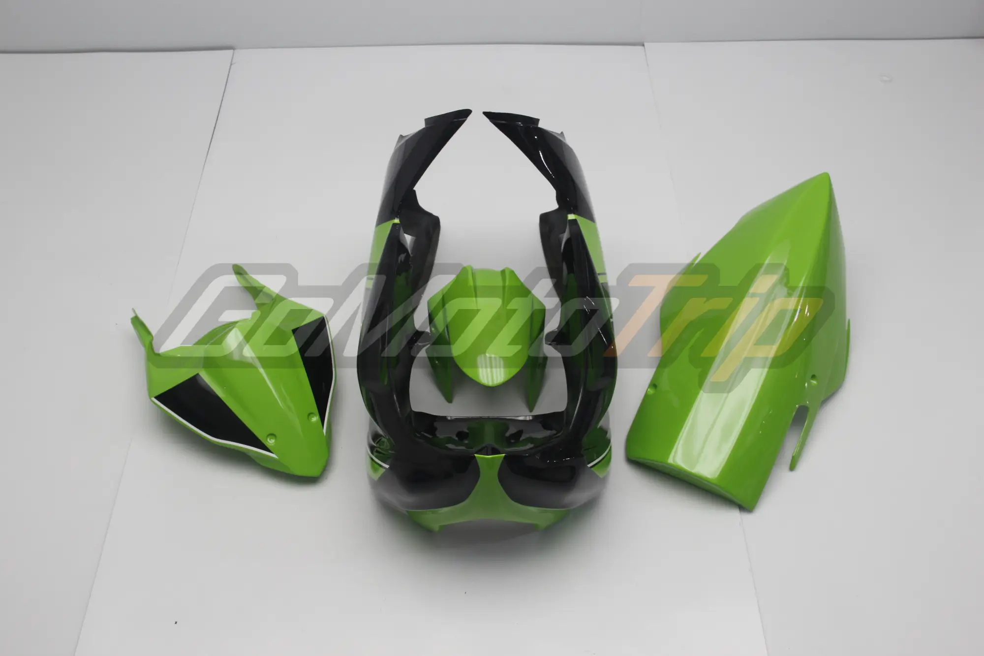 Kawasaki Ninja 300 Black Green Race Bodywork 1