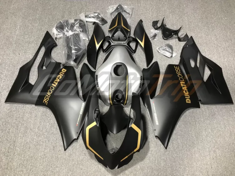 Ducati 899 Panigale S Black Fairing 1 Scaled Scaled