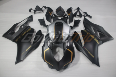 Ducati 899 Panigale S Black Fairing Kit 1