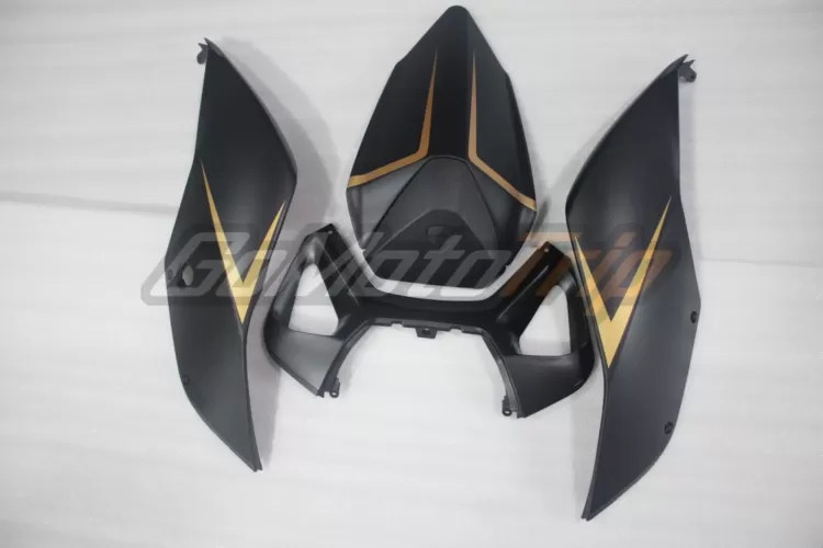 Ducati 899 Panigale S Black Fairing Kit 9