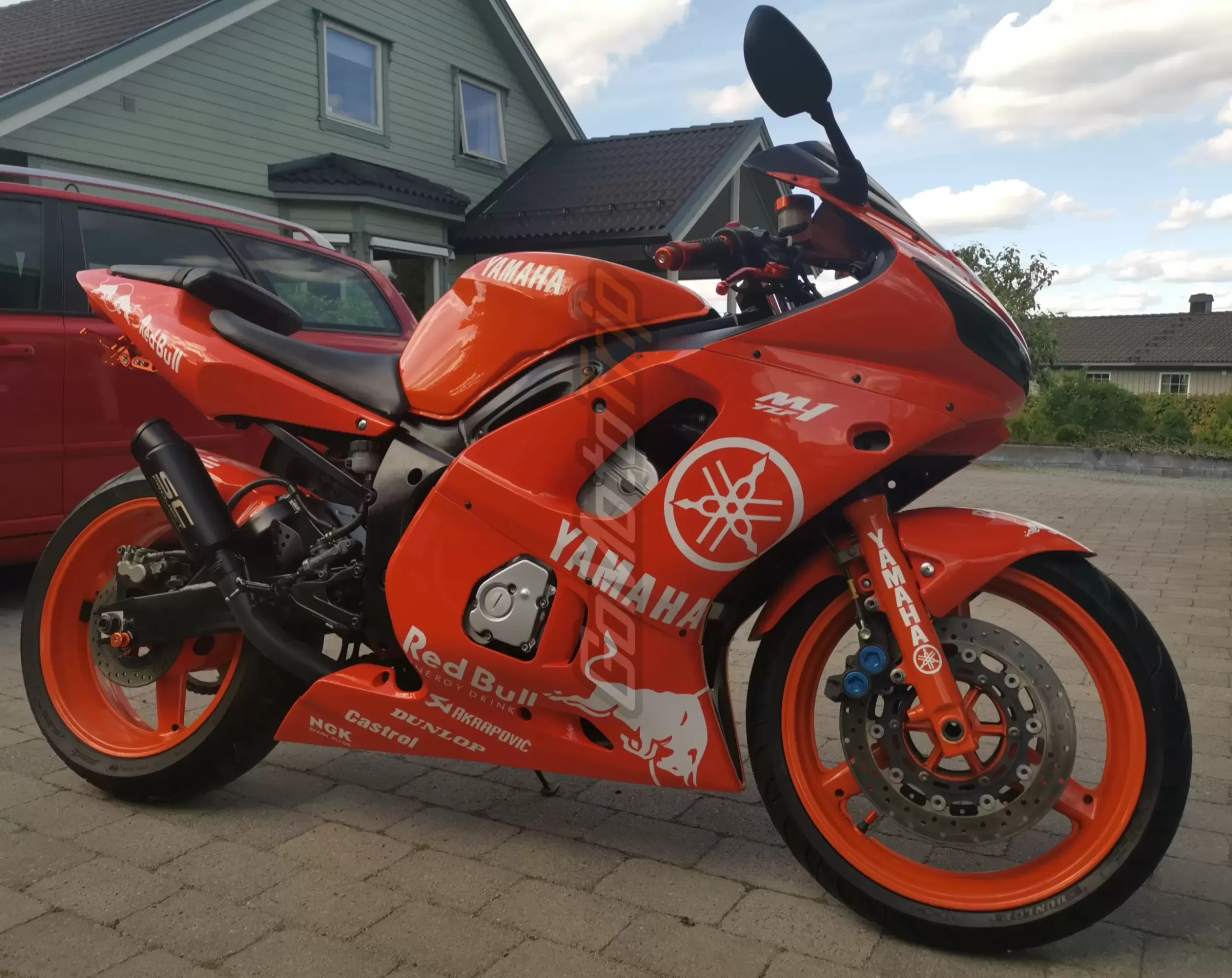 Rider-Review-100594-Kjell-Erik-Yamaha-YZF-R6-Orange-Red-Bull-Fairing-6-scaled-scaled