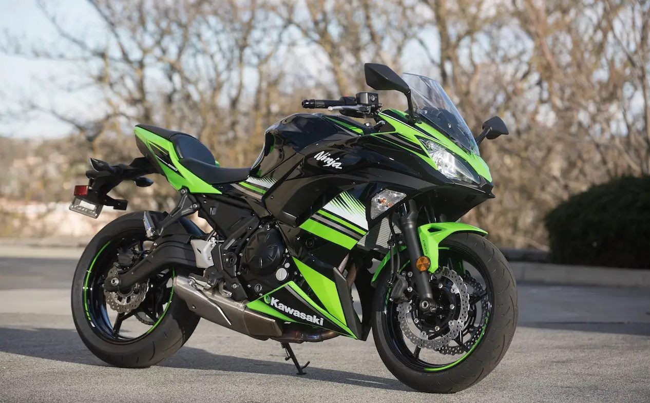 2017-Kawasaki-Ninja-650-KRT-Edition-1