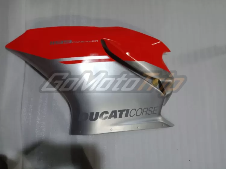 Ducati 1199 Red Silver Race Fairing 4