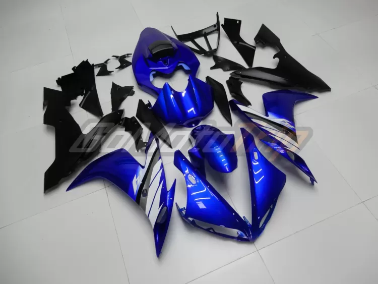 2006 Yamaha Yzf R1 Blue Fairing Edition 3