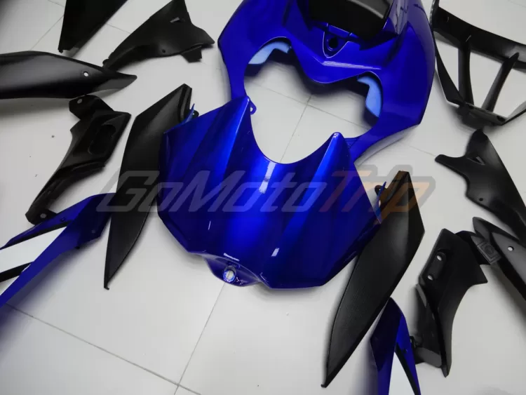 2006 Yamaha Yzf R1 Blue Fairing Edition 8