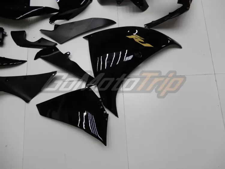 2009 2011 Yamaha Yzf R1 Black Fairing2 10