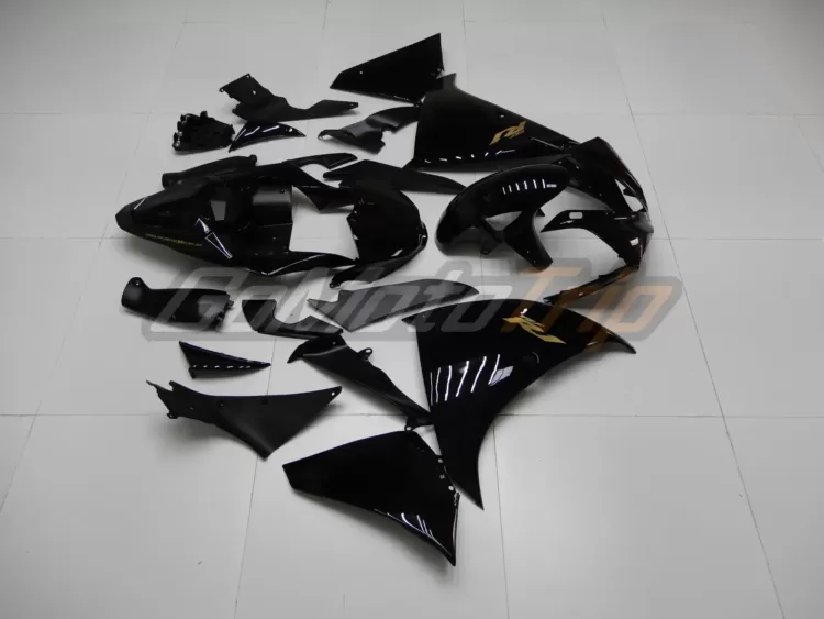 2009 2011 Yamaha Yzf R1 Black Fairing2 5