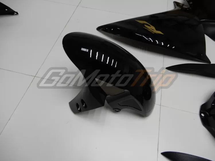 2009 2011 Yamaha Yzf R1 Black Fairing2 7