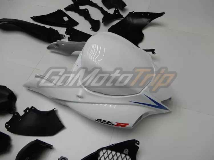 2013 Suzuki Hayabusa White Fairing Edition 13