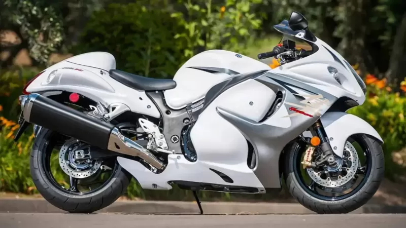 2013 Suzuki Hayabusa White Fairing Edition 16