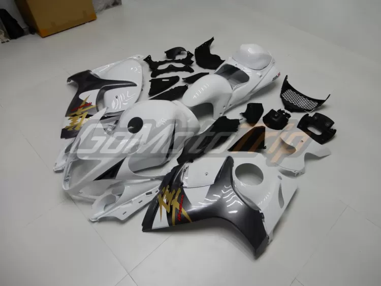 2013 Suzuki Hayabusa White Fairing Edition 2