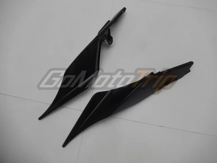 Aprilia Rs4 125 50 Black Fairing2 12