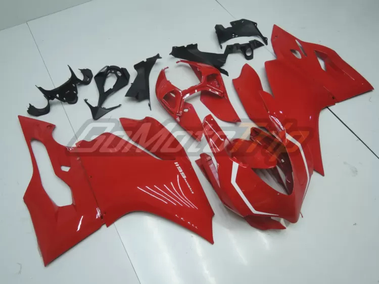 Ducati 1199 Panigale Red Fairing2 3