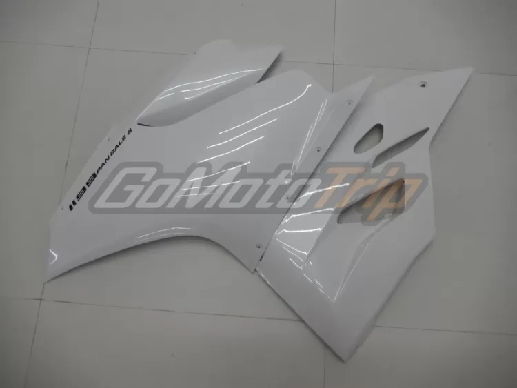 Ducati 1199 Panigale White Fairing 12