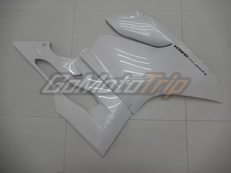 Ducati 1199 Panigale White Fairing 13