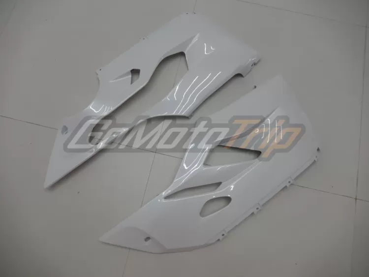 Ducati 1199 Panigale White Fairing 15