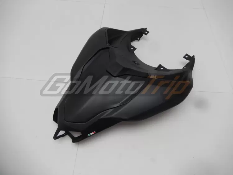 Ducati 848 Black Fairing 11