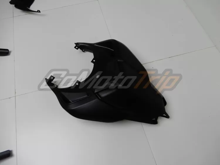 Ducati 848 Black Fairing2 10