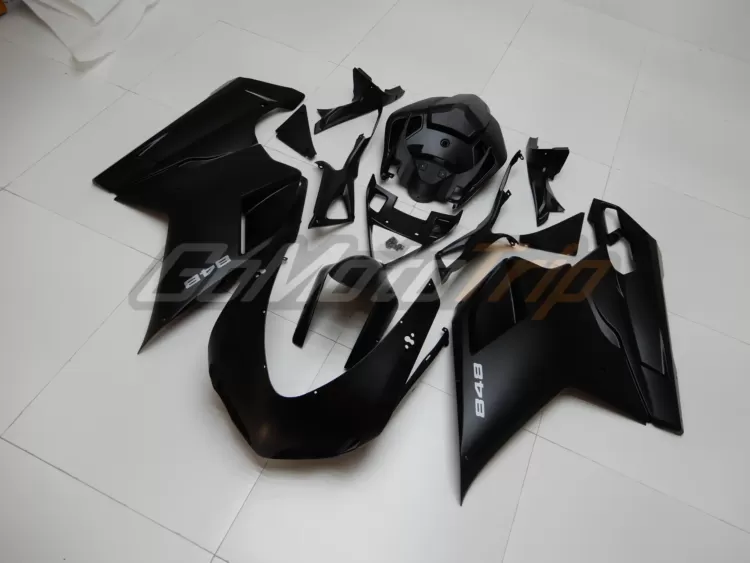 Ducati 848 Black Fairing2 2