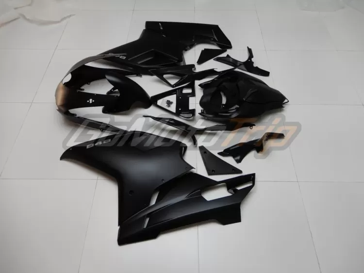 Ducati 848 Black Fairing2 4