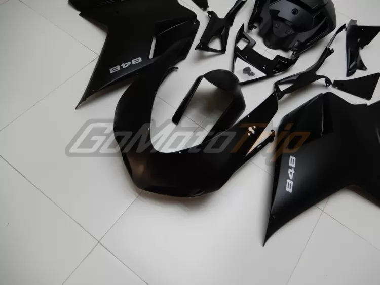 Ducati 848 Black Fairing2 7