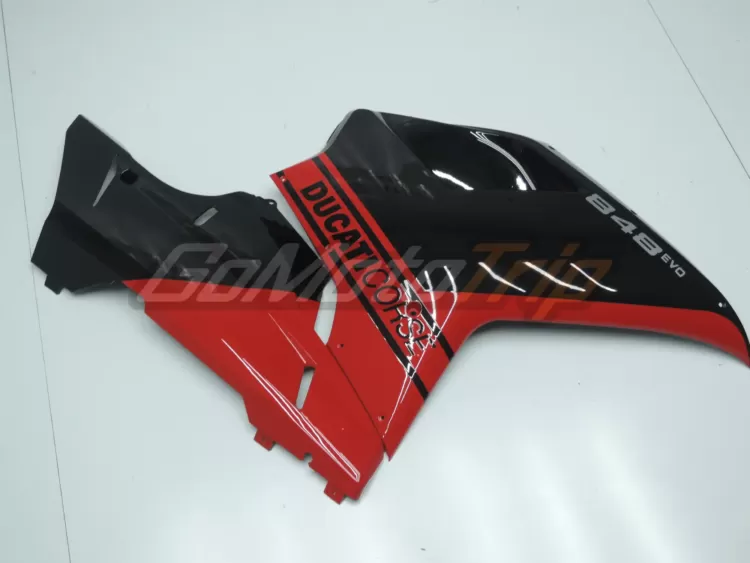 Ducati 848 Evo Black Red Fairing 8